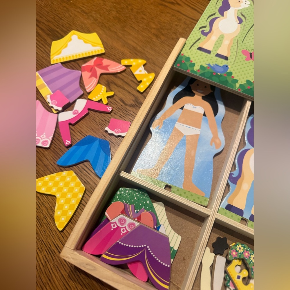 $13 ADD ON Melissa & Doug Princess Magnetic Dress-up Play Set